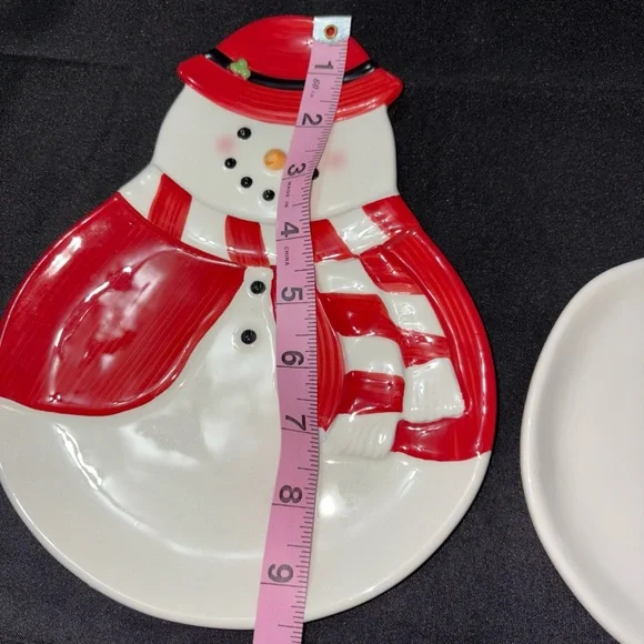 4-Williams Sonoma Snowman Plates Set - Red and Black - Picture 9 of 11